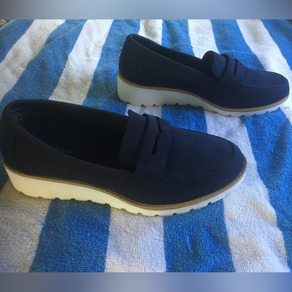 St John’s Bay Blue Suede Loafers Wedges Size 6 M - Picture 7 of 8